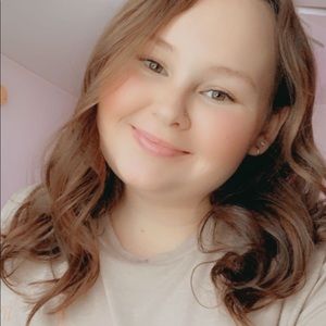 Meet your Posher, Meredith